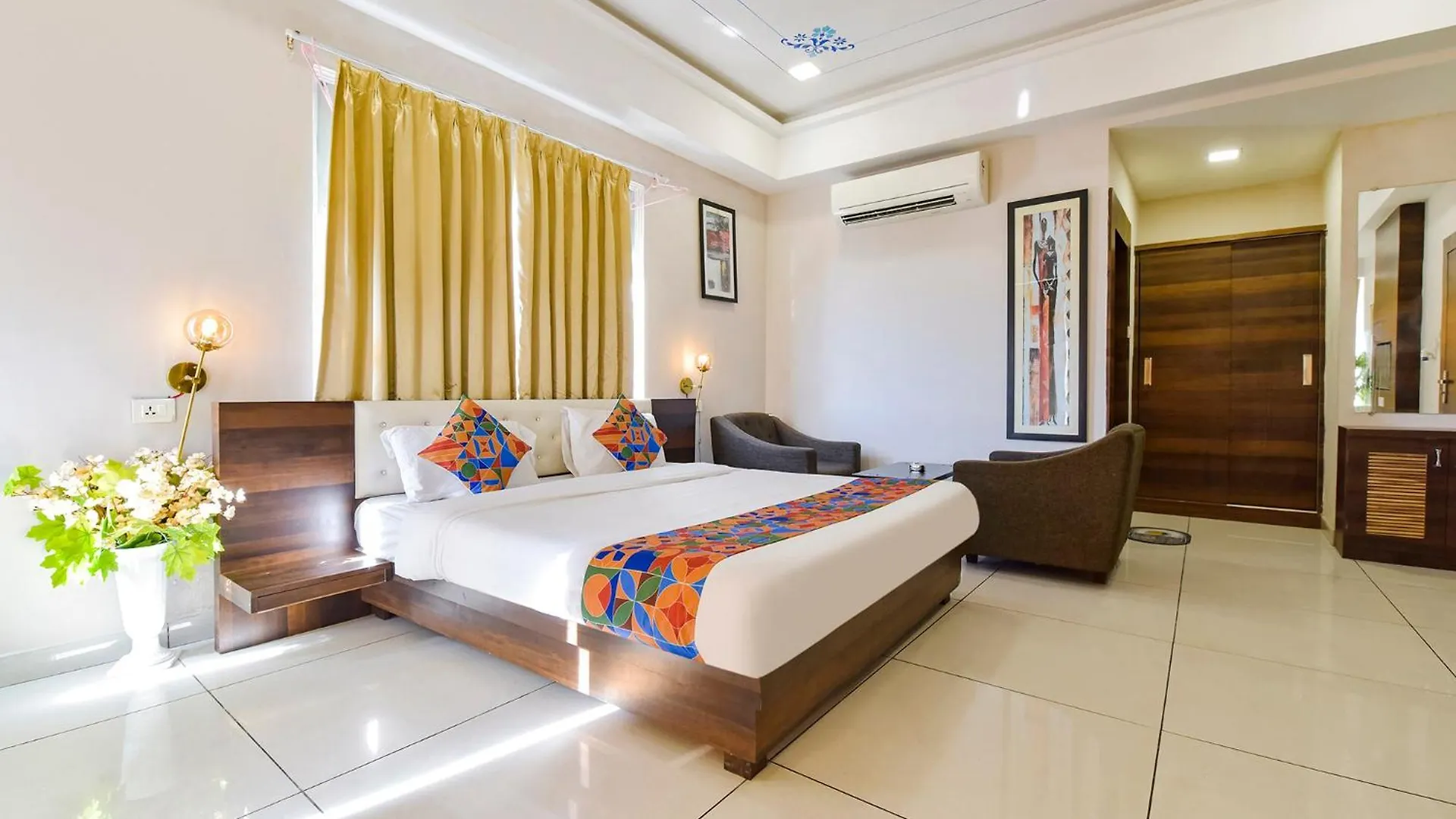 Fabhotel Prime Kingfisher ウダイプル 3*,  インド