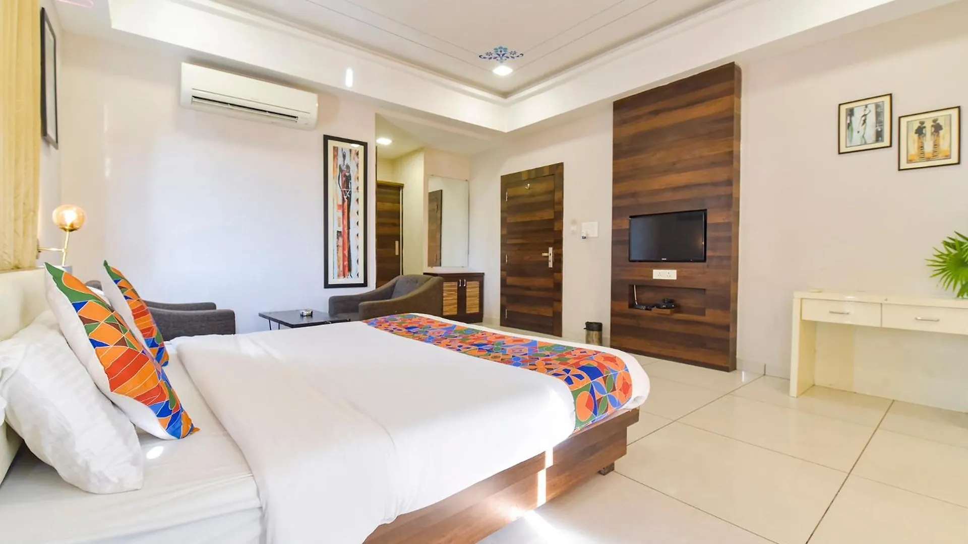 Fabhotel Prime Kingfisher Udaipur India