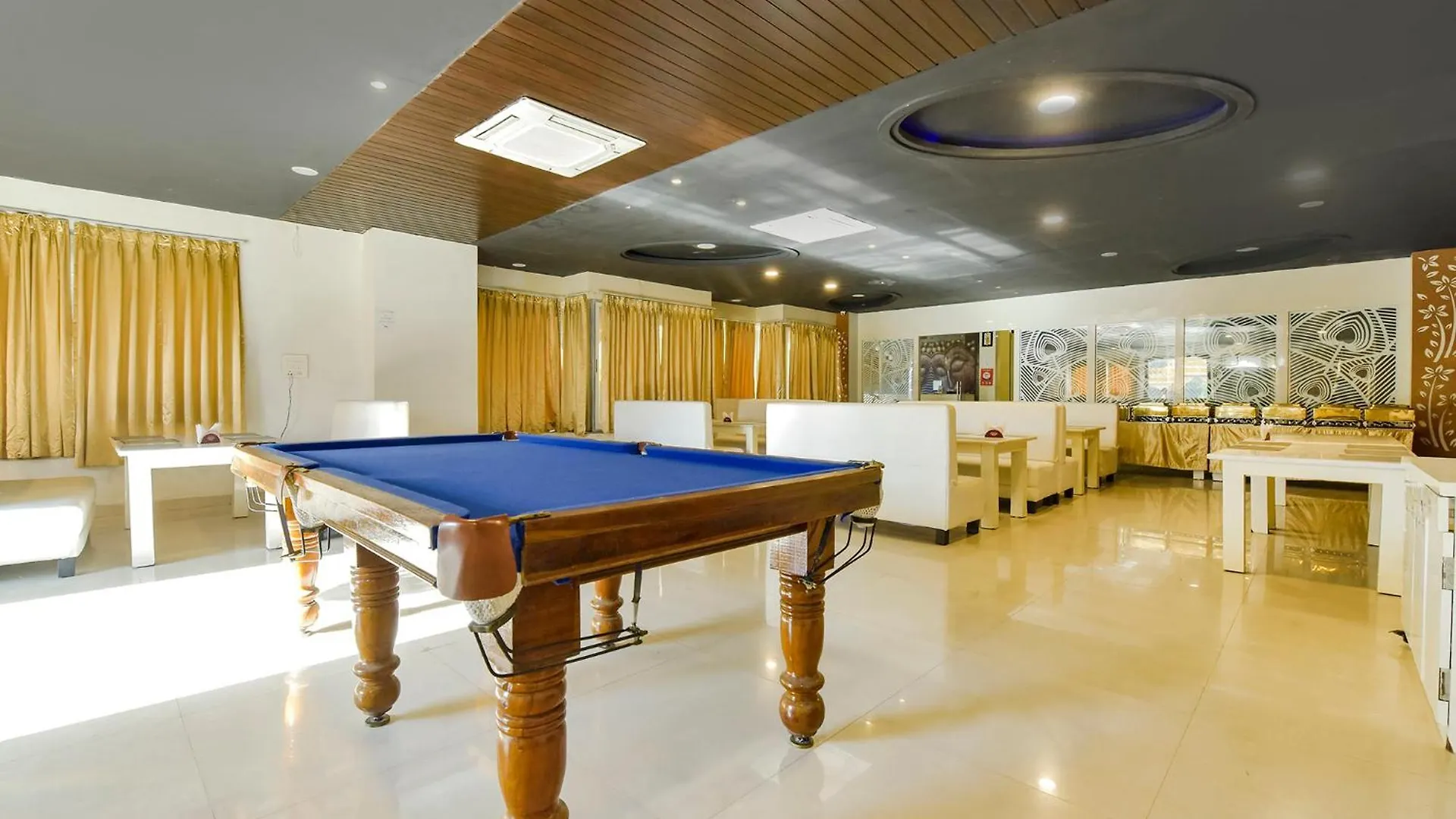 Fabhotel Prime Kingfisher Udaipur