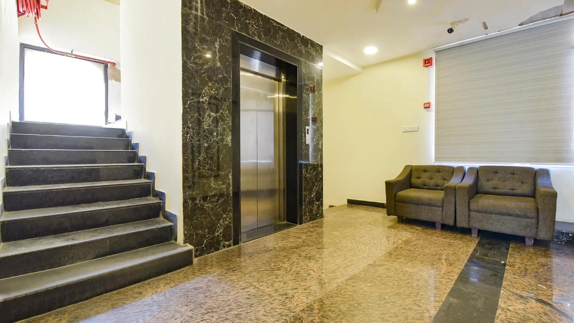 Hotel Fabhotel Prime Kingfisher Udaipur
